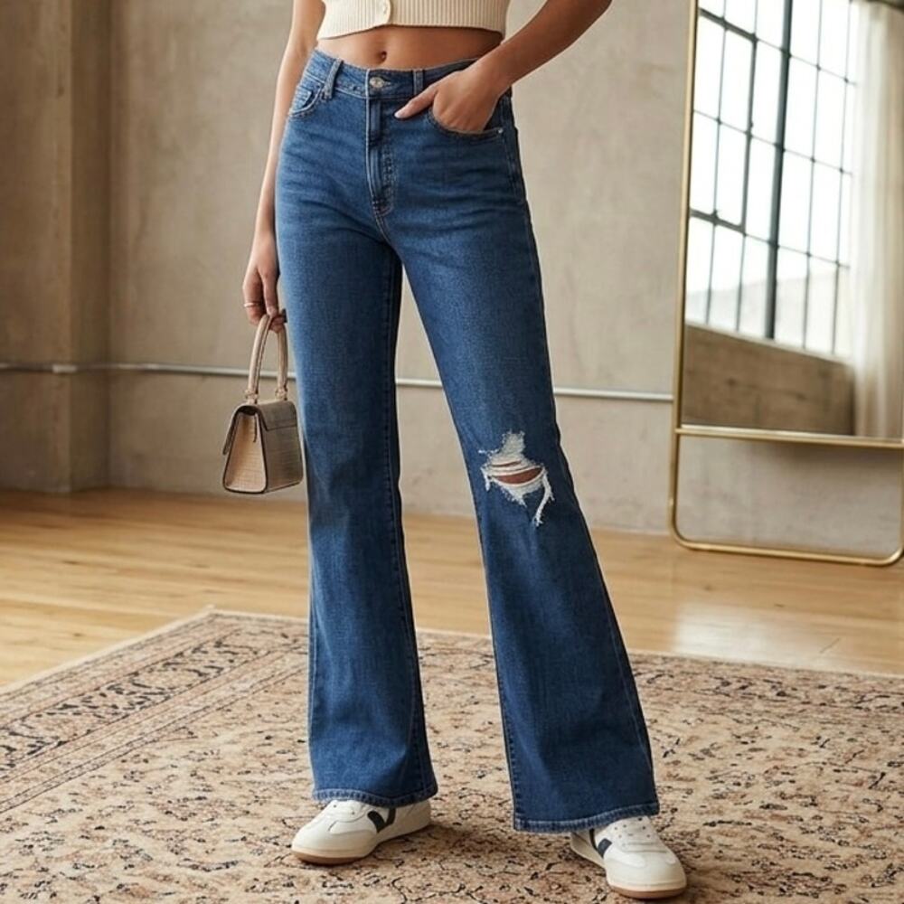 Express Women´s High Rise Flare Chic Blue Denim Full Length Jeans Size 10R